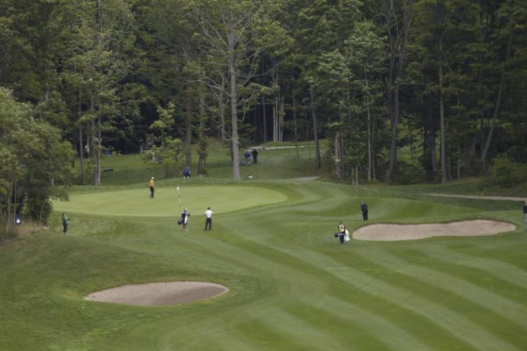 jan-golf-7567-768x512.jpg